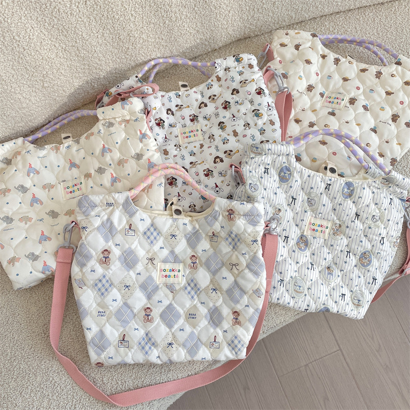 410311 Autumn and Winter Quilted Quilted Korean Cartoon Pattern Handbag Women's Satchel Shoulder Crossbody Canvas Bag