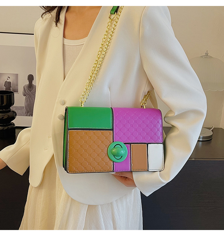 Piccola borsa a tracolla quadrata con catena borsa elegante_voghion.com