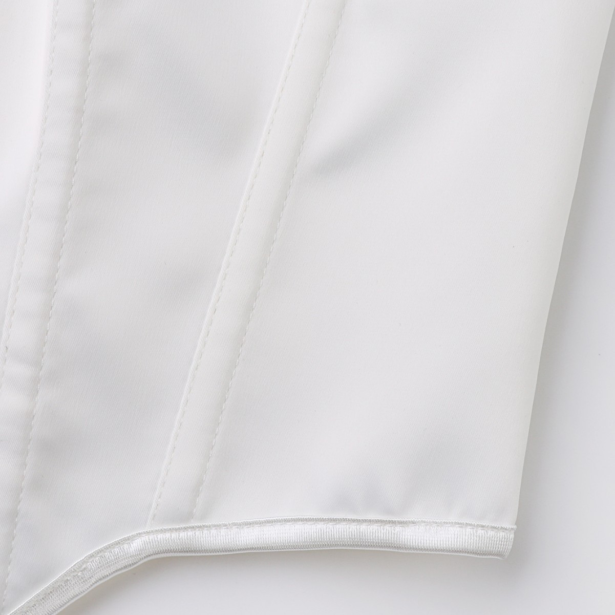 Nuevo satén transfronterizo con un pecho de diamante de hueso de pescado europeo y americano cinturón de cintura envuelto en el pecho de la espalda hermosa espalda de la camisa de mujer