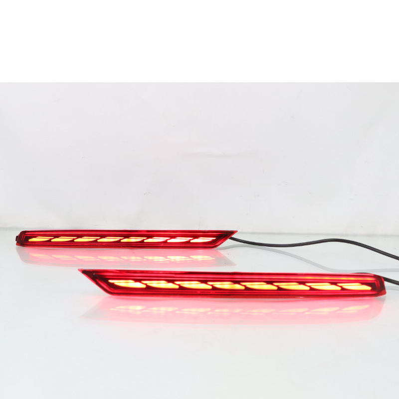 Adecuado para 2022 Toyota landkuroze parachoques trasero luz de advertencia Start scanning streamer luz trasera de dirección