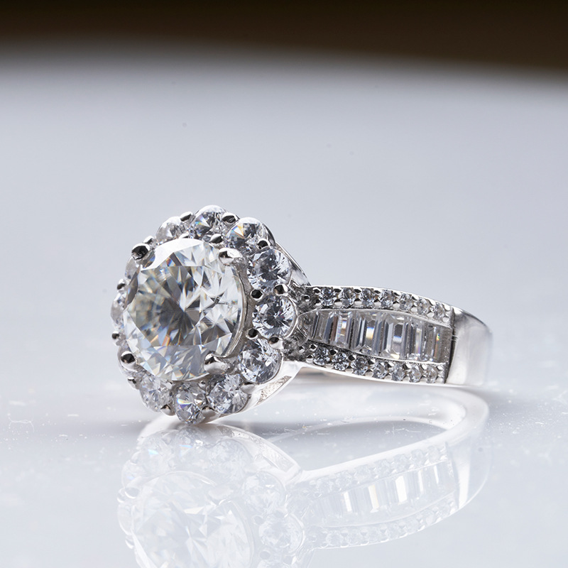 Europa y los Estados Unidos lujosos dos quilates anillo de piedra de moissanita rosa azul verde joyas de piedra de moissanita chatarra en vivo ventas calientes