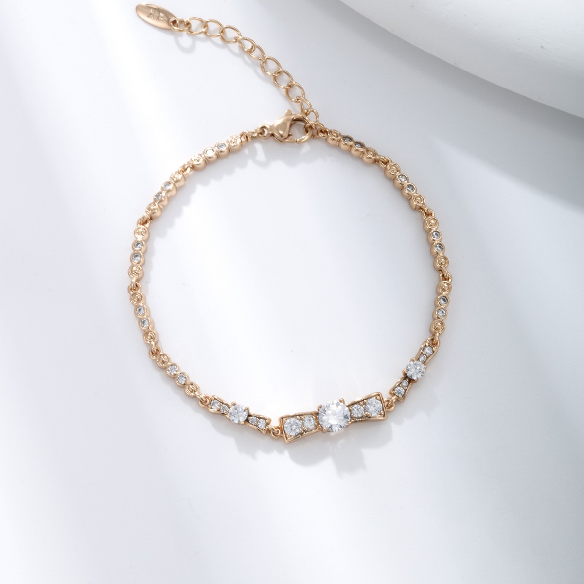 Virtual roto joyería geométrica redonda única pulsera de costura de diamantes al por mayor de moda europea y americana niñas de alta calidad pulsera de arco