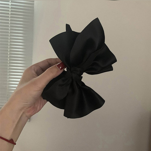 The big bow is very eye-catching ~ Satin black wine red hair shark clip women's hair clip Korean hair clip on the back of the head