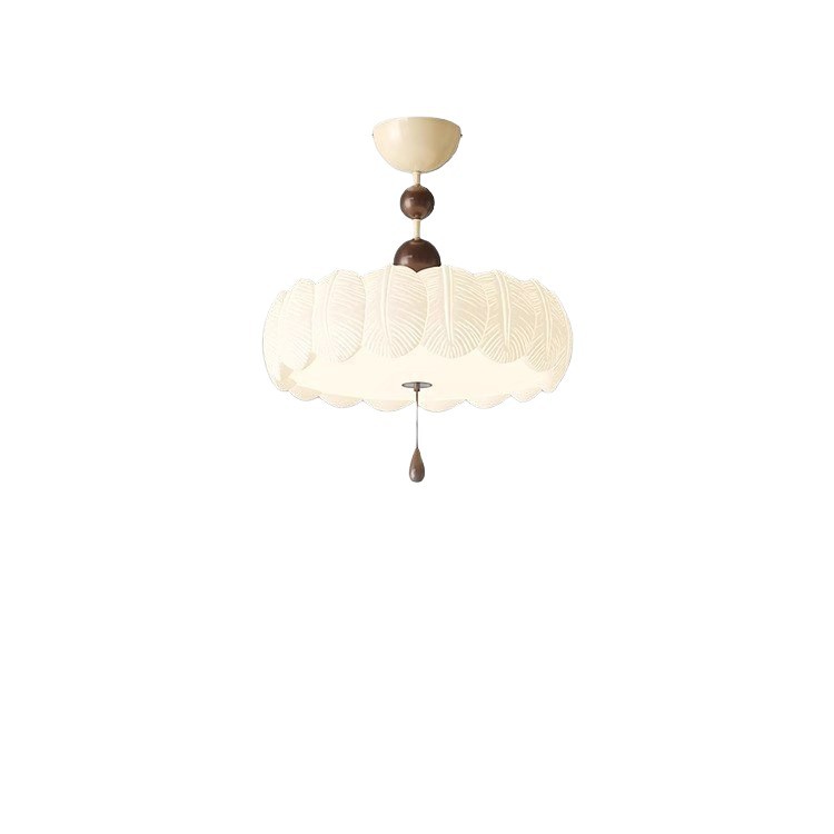[Seleccionado] Lámpara de techo de estilo crema medieval francesa, plumas creativas retro, dormitorio principal cálido y romántico