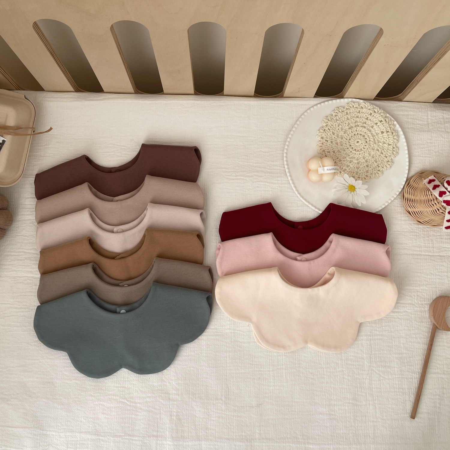 Korean version of Morandi solid color baby saliva towel cotton petal bib double-sided solid color bib