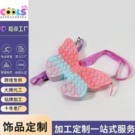 挂饰挂件;发梳头饰;发夹