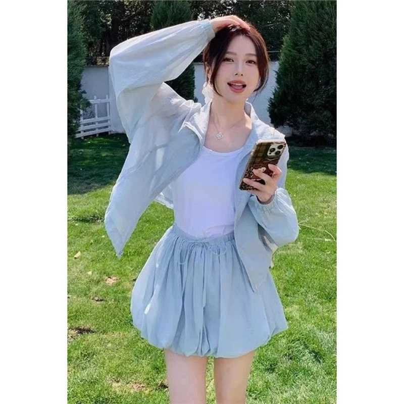 Корейский стиль: комплект из короткой юбки с цветочным принтом и топа для женщин, летний новый повседневный модный костюм.