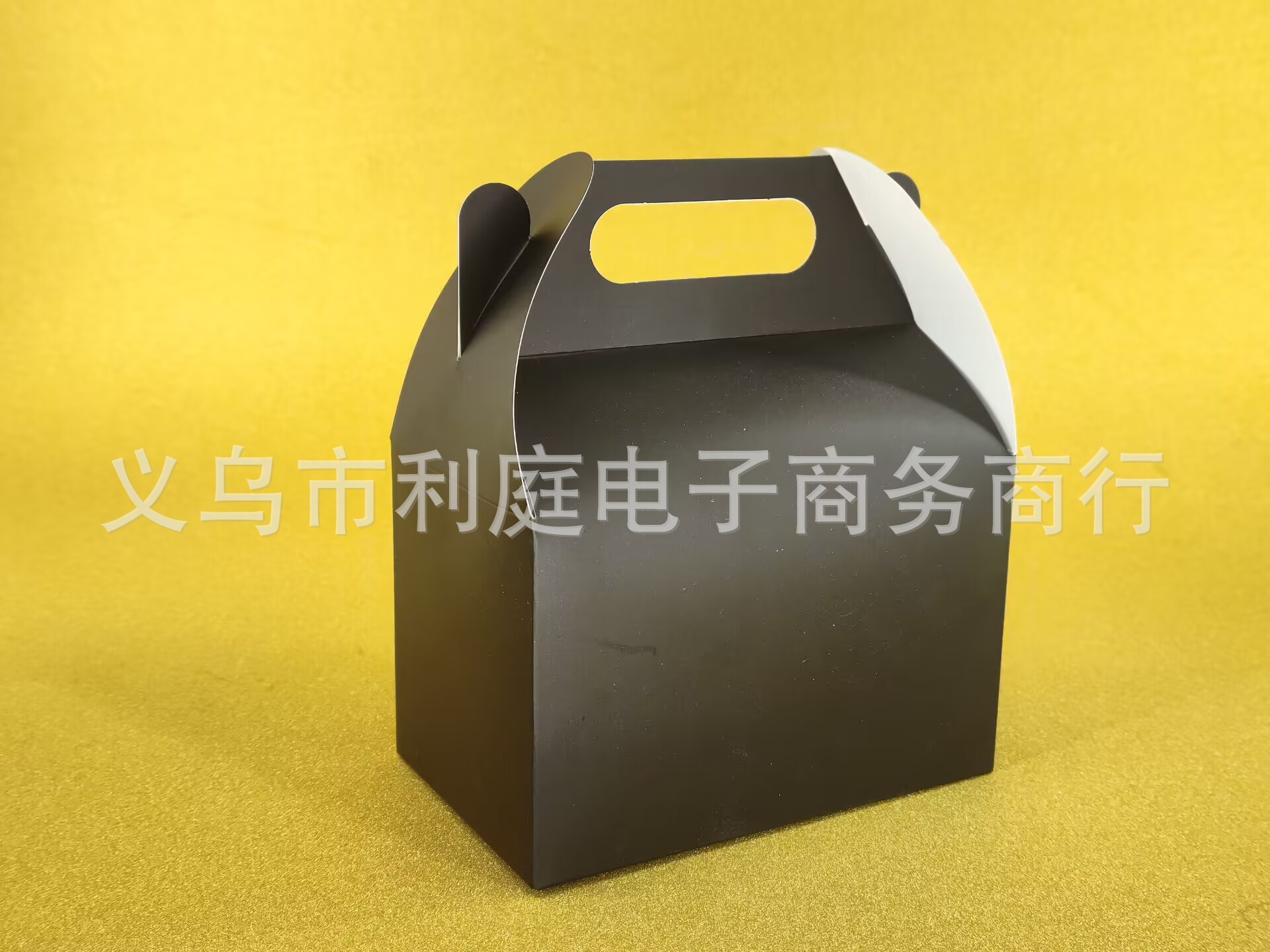 现货白卡礼物盒牛角盒蛋糕盒生日包装盒纯色礼物盒