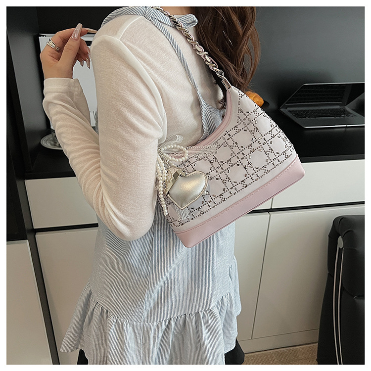 Trendy and stylish underarm bag for women 2025 summer new versatile and fashionable single-shoulder bag, chain denim crossbody bag undefined