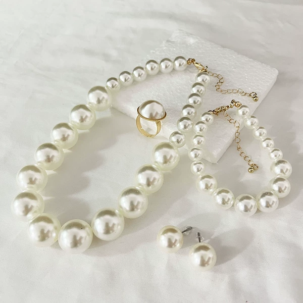 Adjustable white set