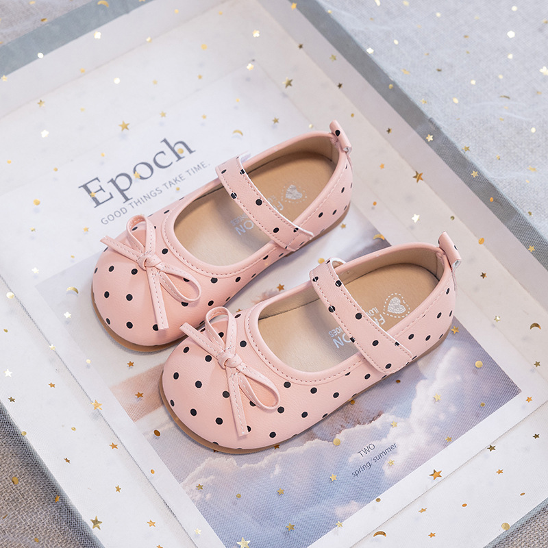 Zapatos de princesa de arco ondulado de niñas 2026 primavera y verano nuevos zapatos de moda para niños pequeños zapatos de cuero de estilo extranjero zapatos de bebé image 8