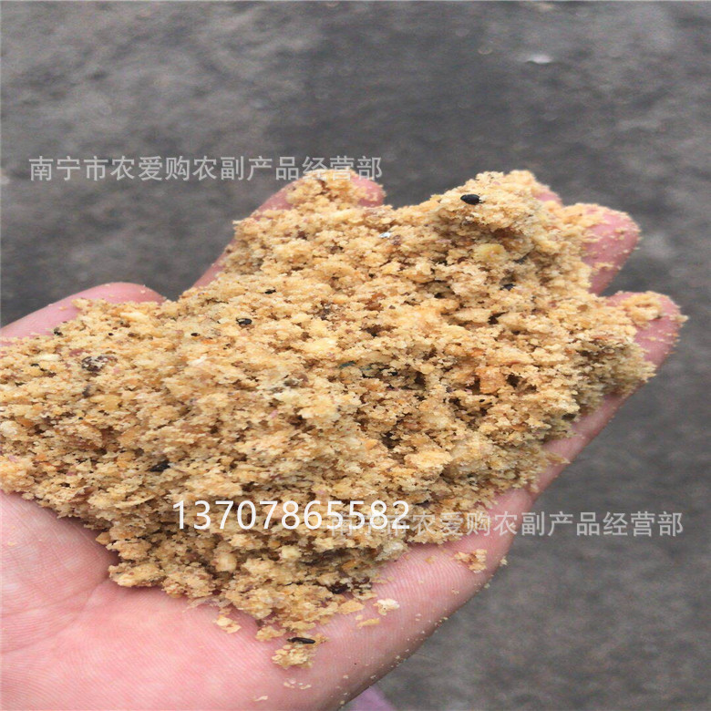过期饼干粉面包碎 鸡鸭饲料可混合米糠做发酵猪饲料 生物发酵饲料