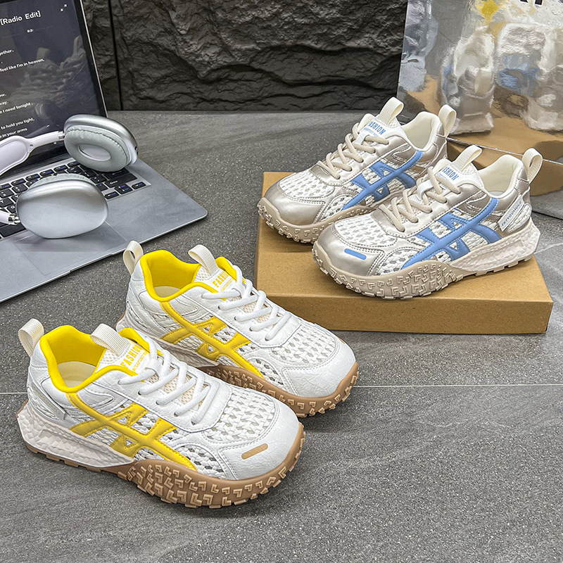 Fashionable universal woven breathable comfortable casual footwear