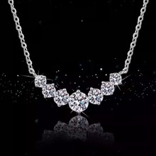 微笑锆石项链女新款轻奢时尚高级感七星闪钻吊坠气质锁骨链首饰品