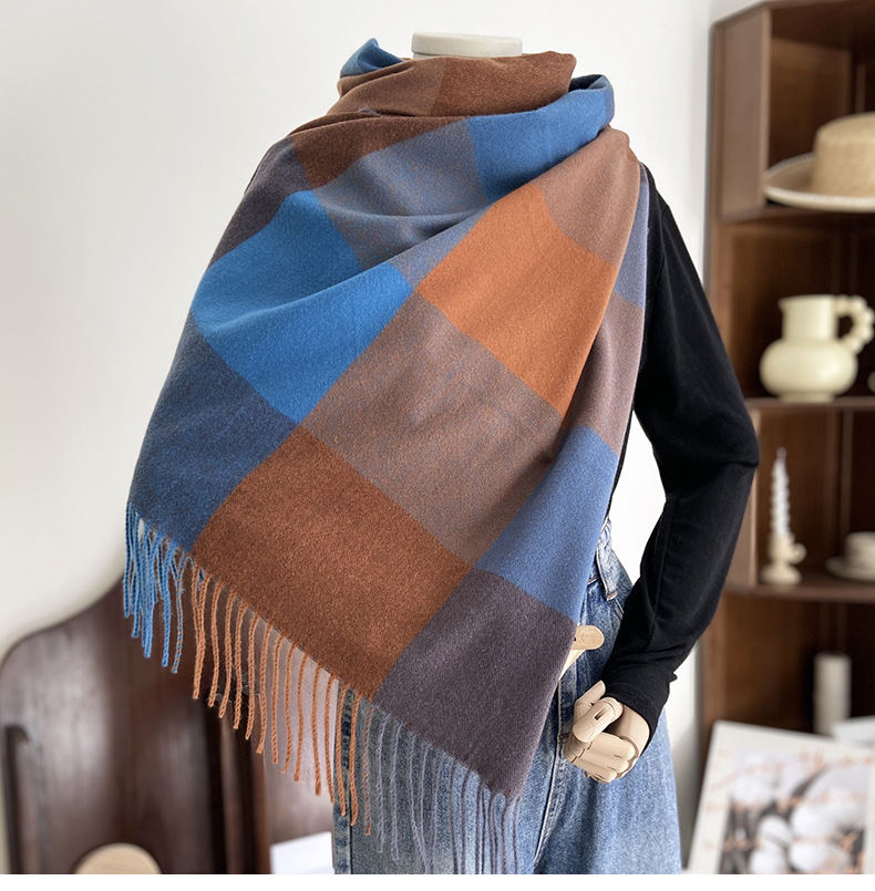 Women's Fashion Plaid Polyester Tassel Winter Scarves display picture 2