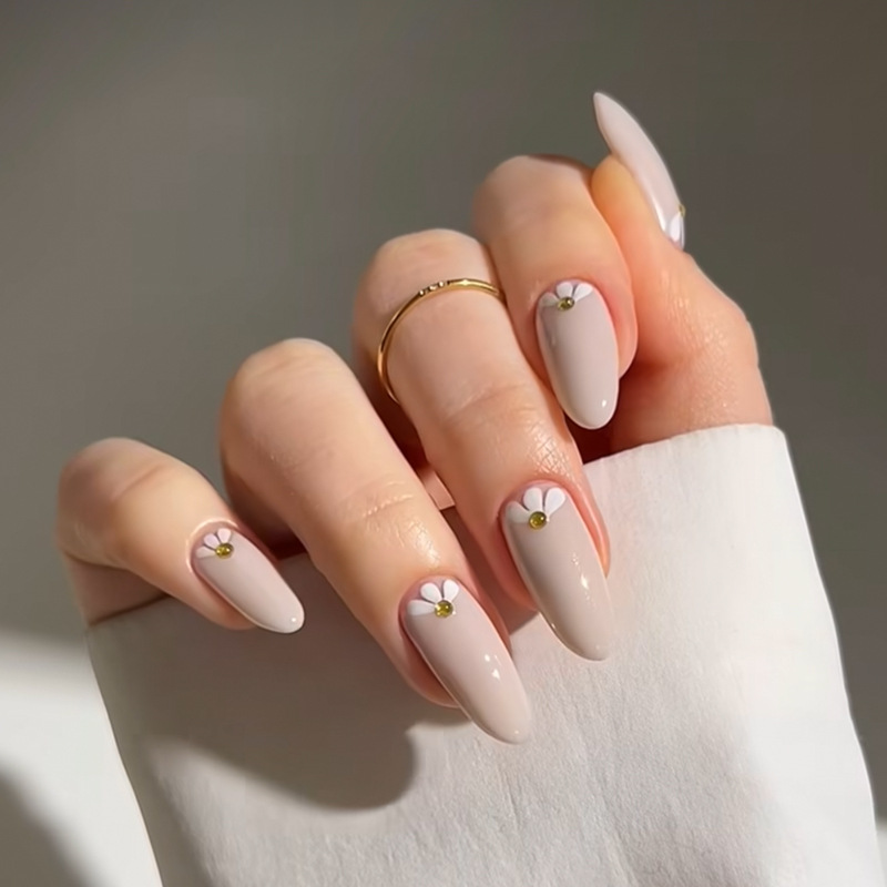 retro elegant flower manicure fashion european and american style foreign trade ins style almond nail sweet cool drop shape wear nail wholesale