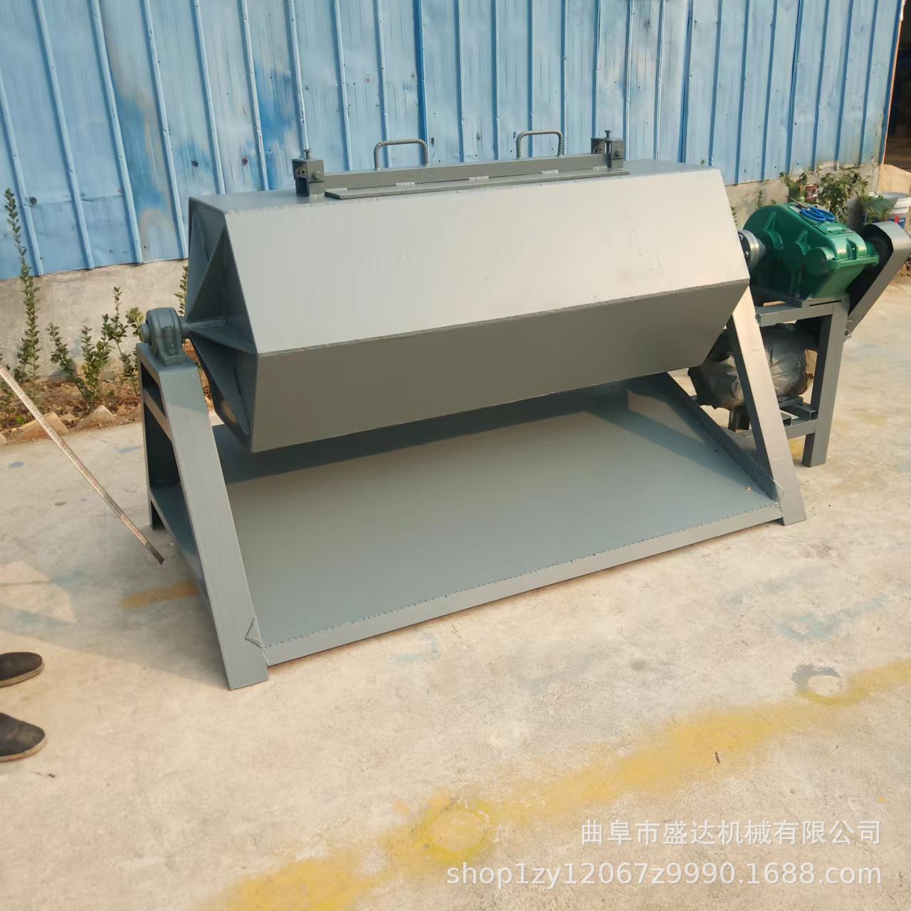 金属件激光切割氧化层批量处理抛光机多用途小型六角翻新除锈机