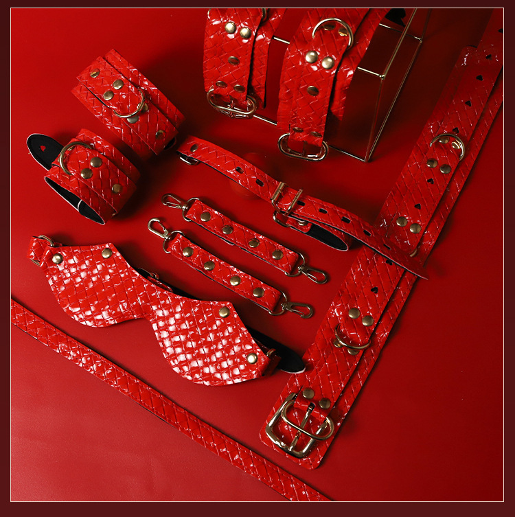 Jiuai SM Bondage Set 7-Piece Kit with Handcuffs, Whip, Ball Gag and Nipple Clamps — detail image 11