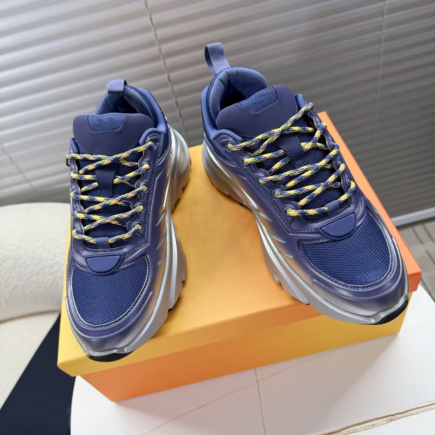 Autumn breathable shock-absorbing comfortable casual footwear…