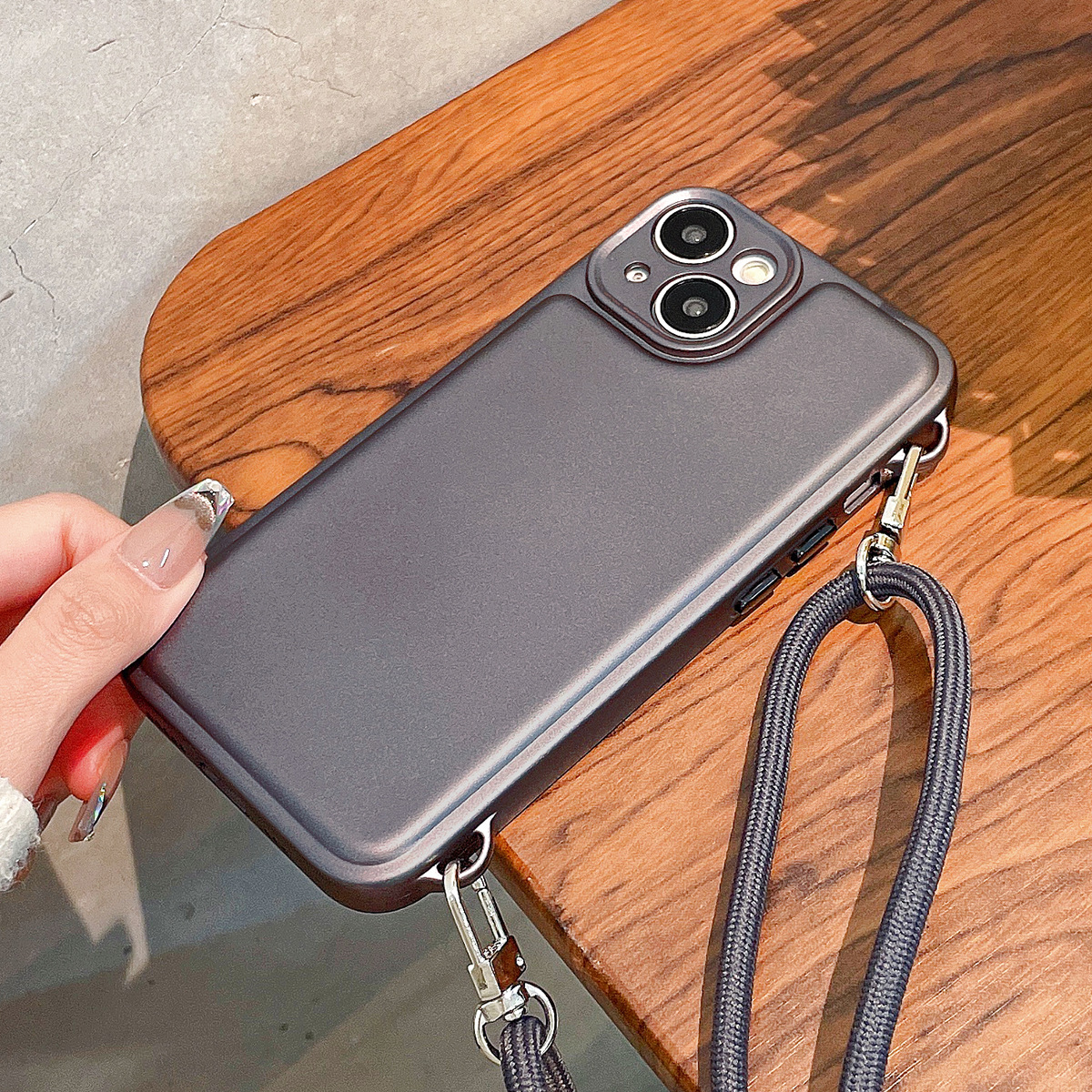 Adatto per Apple 15promax custodia laterale con doppio foro per appendere grigio argento iPhone 14Pro tinta unita antigoccia 13_voghion.com