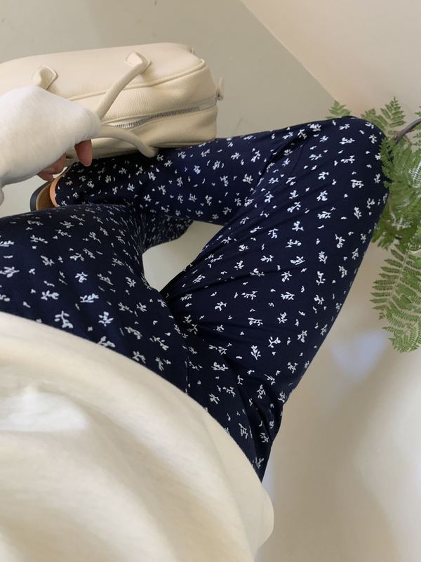 春不晚碎花微喇叭裤女2025年秋新款高腰韩版修身显瘦直筒休闲长裤|undefined