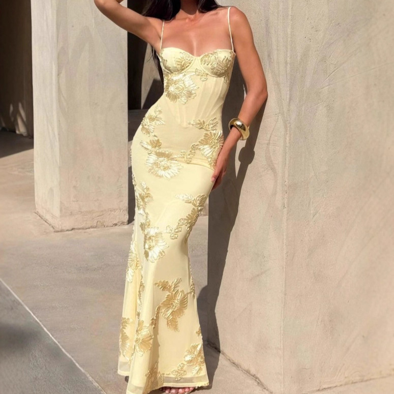 Summer French Romantic Atmosphere Floral Design Heavy Fishbone Underwire Dress Sexy Backless Strap Dress