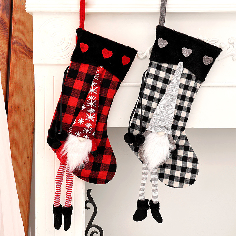 Cross-border Christmas decorations plaid love hanging legs Christmas socks Santa Claus decorative socks pendants creative handmade