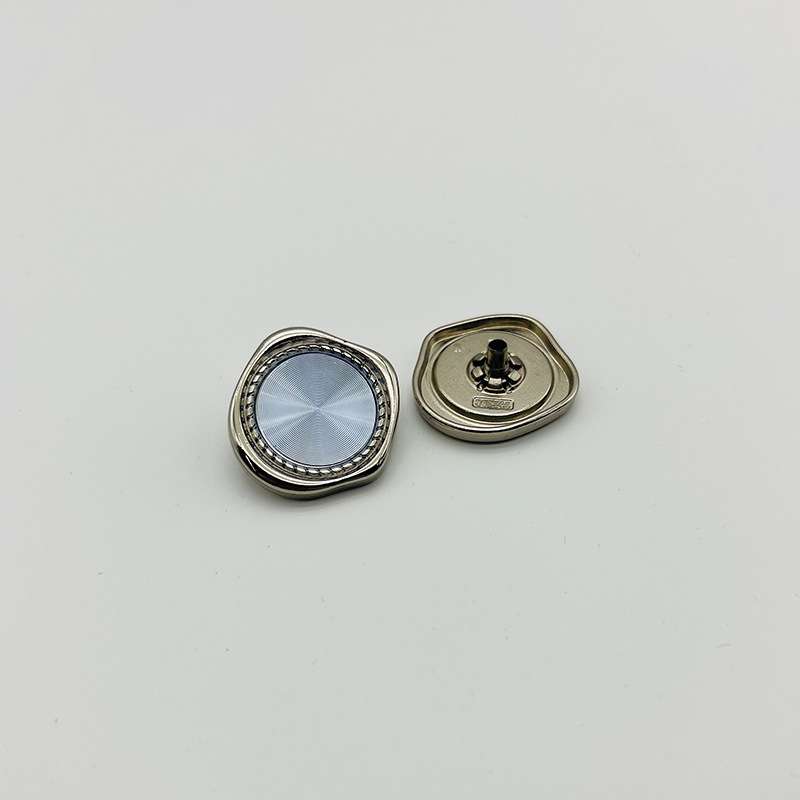 金属纽扣0030303.jpg