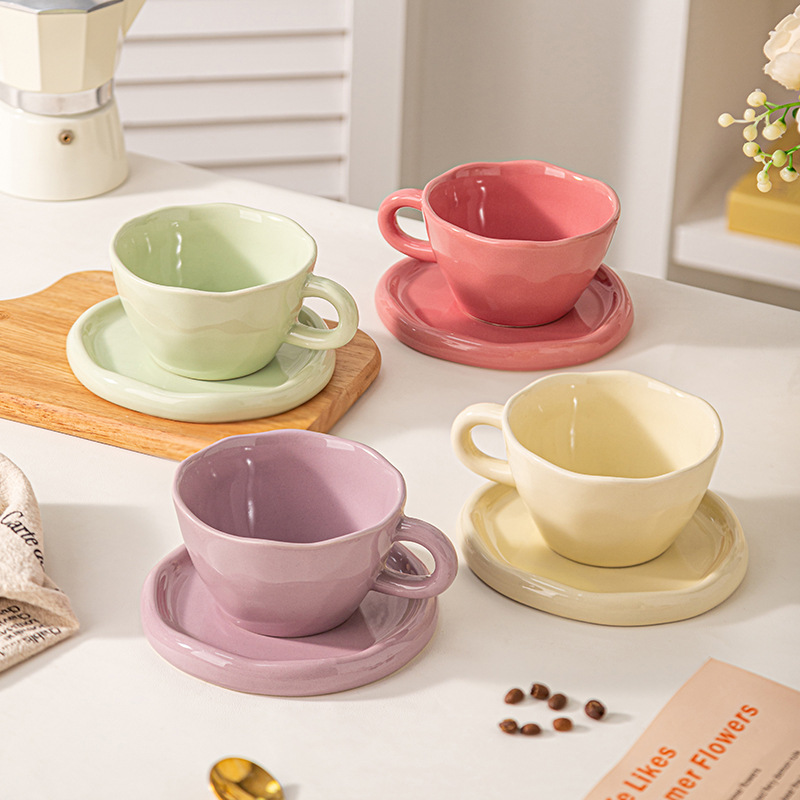 Taza de café de viento crema plato de alta visualización de taza de cerámica de marca taza de regalo conjunto de taza de cerámica simple para el hogar