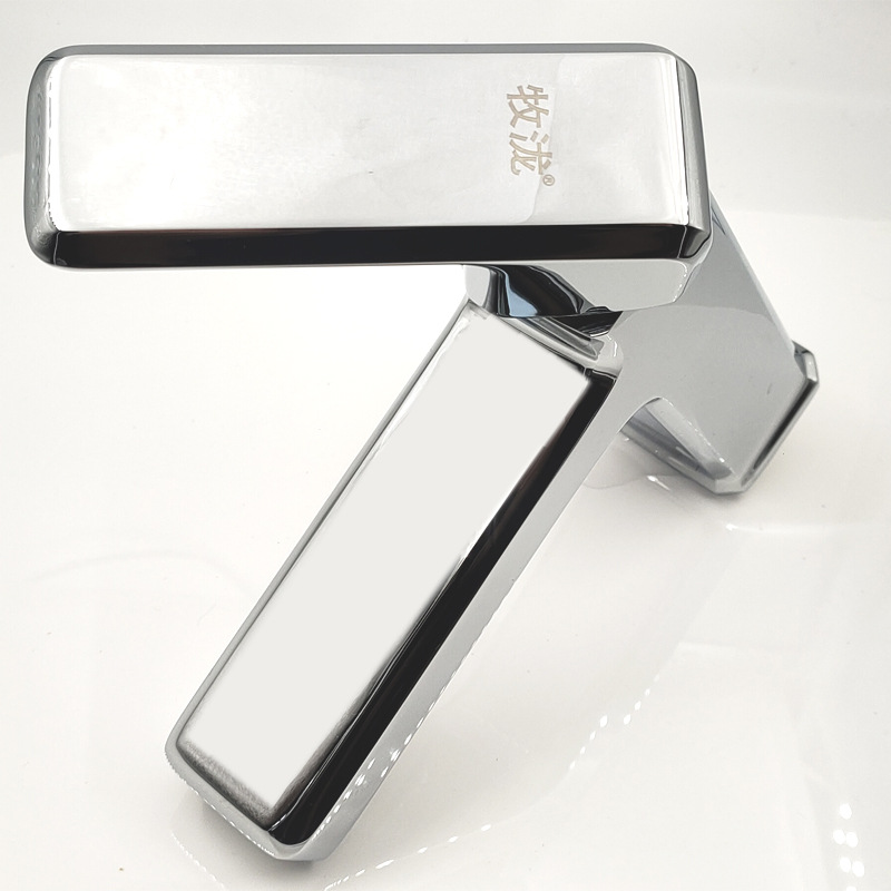 Mu Yi Cobre Cuenca del grifo lavabo del baño bajo el mostrador de la Cuenca caliente y fría de un solo agujero grifo de la nueva fábrica directa de Ventas