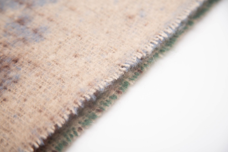 Unisex Knitted Scarf With Jacquard Love Pattern For Women And Men_voghion.com