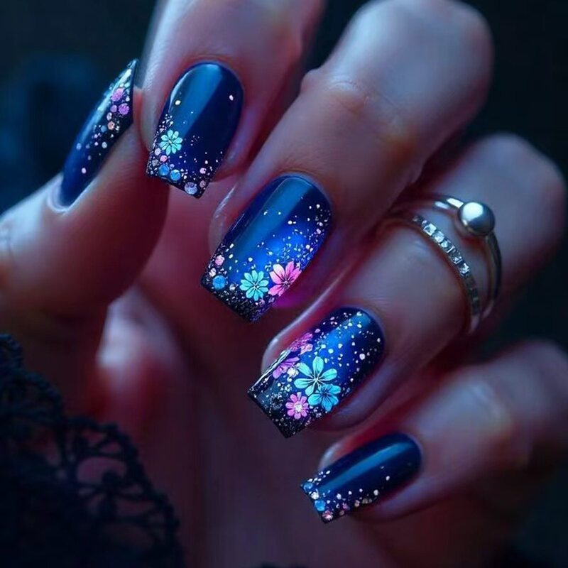 Wearable Nails Medium Square Dark Blue Polka Dot Flower Pattern Decoration Reusable Fake Nail Patches