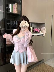 韓国の年齢を減らすファッションスーツ女性のための夏の2025新しいスタイルのインナーサスペンダースリムトップカジュアルスカート3点セット