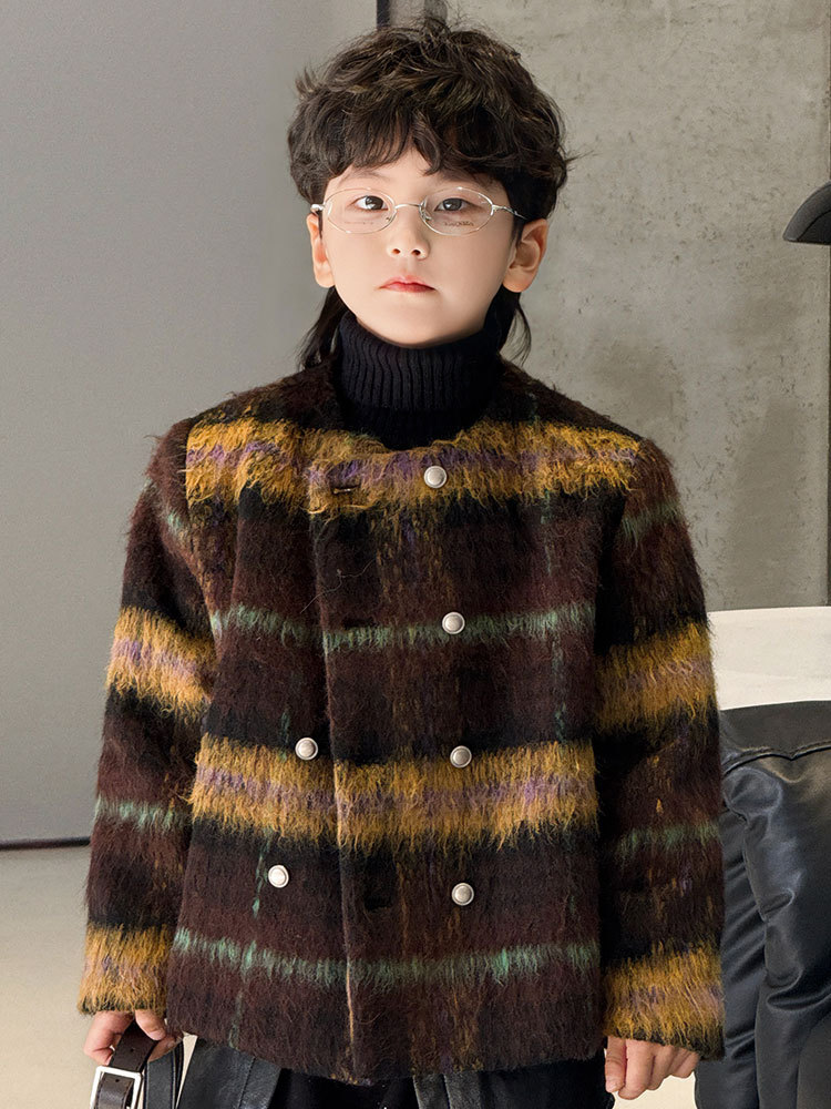 Коричневая шерстяная куртка