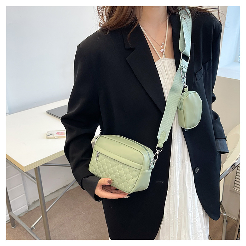 Lingge maquillage 2023 nouveau petit parfum Style épaule Guangzhou mode sac de téléphone pour femmes_voghion.com