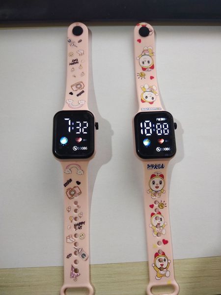 Cartoon fashionable square children's electronic watch