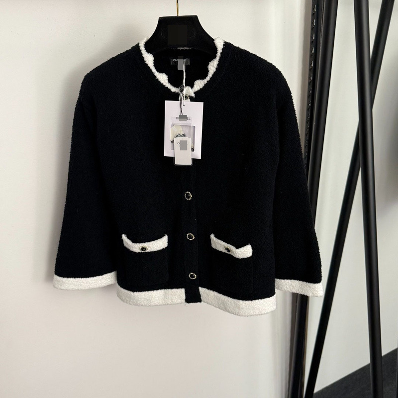 Shenzhen Nanyou Classy Export Circle Elegant Slim Breathable Dopamine Cute Button Color Matching Long-Sleeved Knitted Cardigan