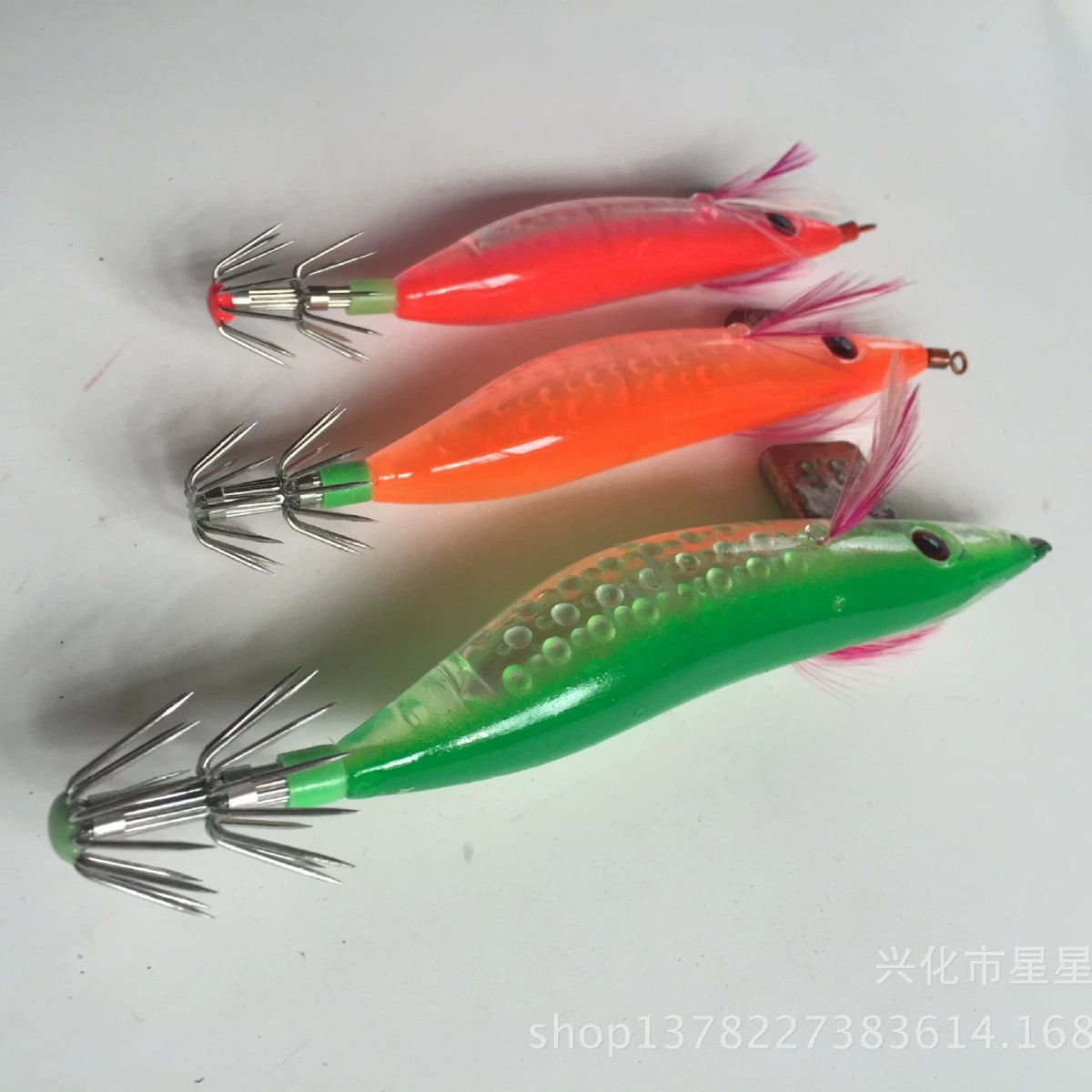Exit Indonesian banana shrimp night light plastic fish paint shrimp, squid hook bionic biblon road sub -fish bait voltage wholesale