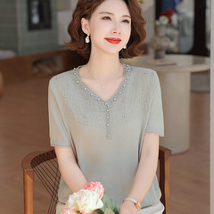 お母さんの夏の薄いタイプの氷の糸の半袖のtシャツの中で老年の婦人服の夏服の洋風のvネックは明らかにやせているメリヤスのブラウスの上着を編みます。