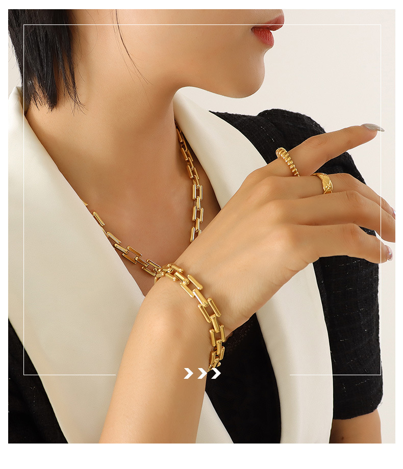 Fashion Square Buckle Metallic Titanium Steel Ornaments Necklace Earrings Set