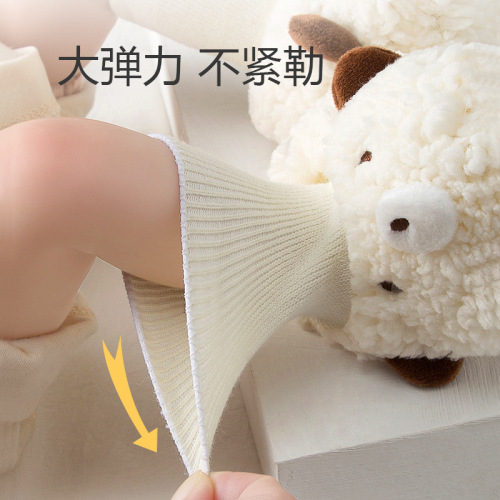 Autumn and winter thickened newborn baby shoes 0-1 year old baby cotton shoes anti-falling soft sole learning shoes and socks warm plus velvet footmuffs