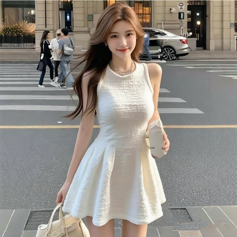 French-style white round-neck sleeveless dress for women, summer elegant socialite chic exquisite sexy A-line short dress French-style white round-neck sleeveless dress for women, summer elegant socialite chic exquisite sexy A-line short dress
