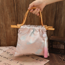 ƿʽLŮʿ߼Ёͨڰrаٴ