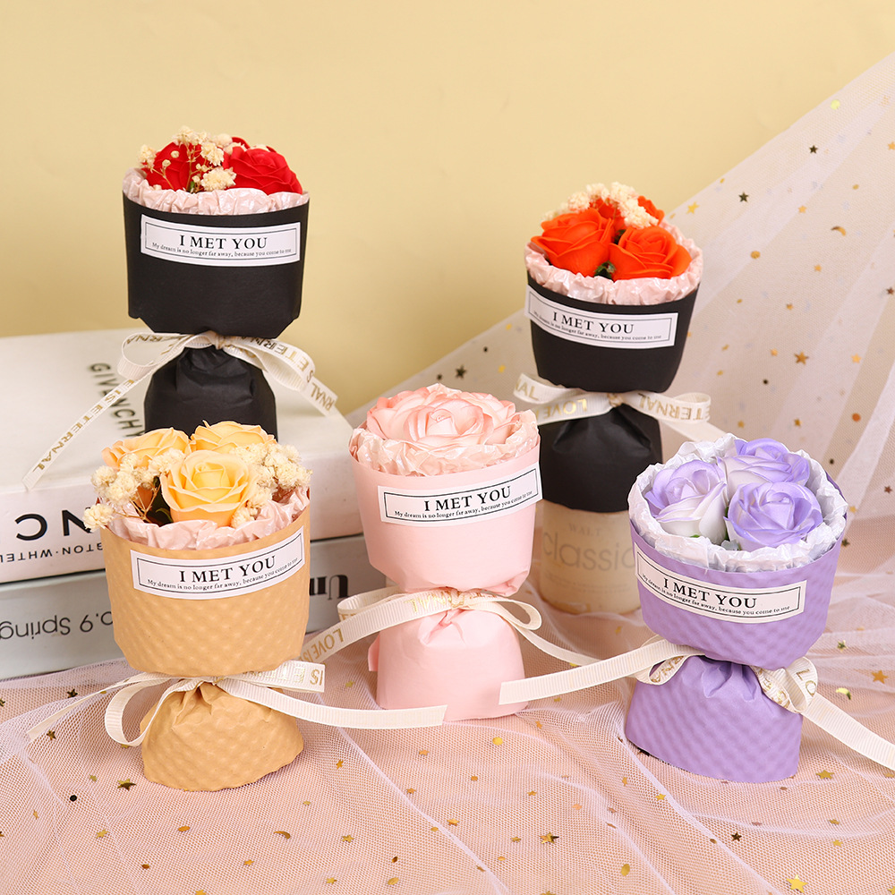 Día de San Valentín ins bolsillo encuentro pequeño ramo de flores MINI novia regalo decoración de automóvil salida de aire mini rosa