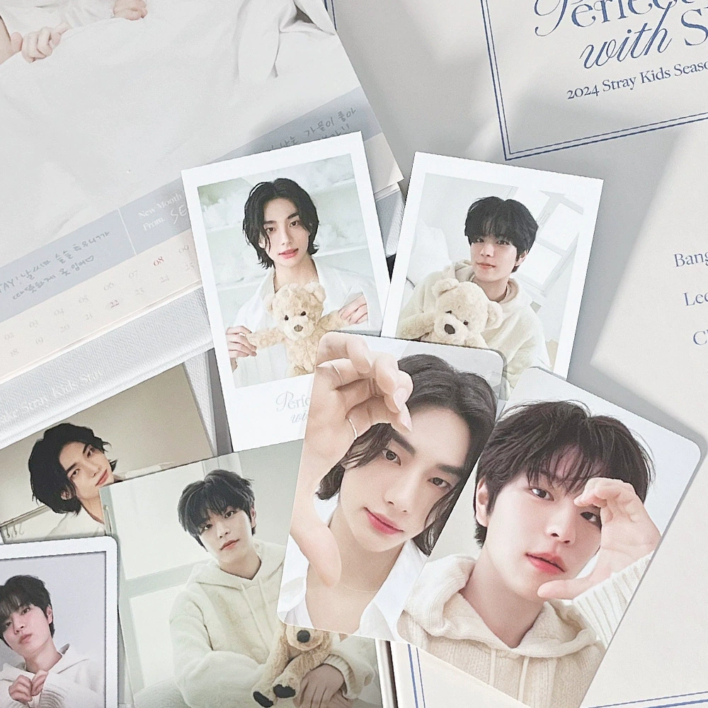 Набор фото-карт (Stray Kids) 2024 season's greetings, 8 шт., двусторонняя печать 5,4×8,6 см