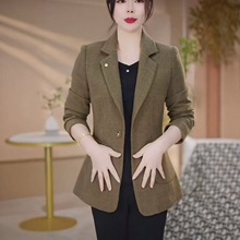 一件代发2025秋季新款气质通勤小西装外套女韩版显瘦咖色上衣女装