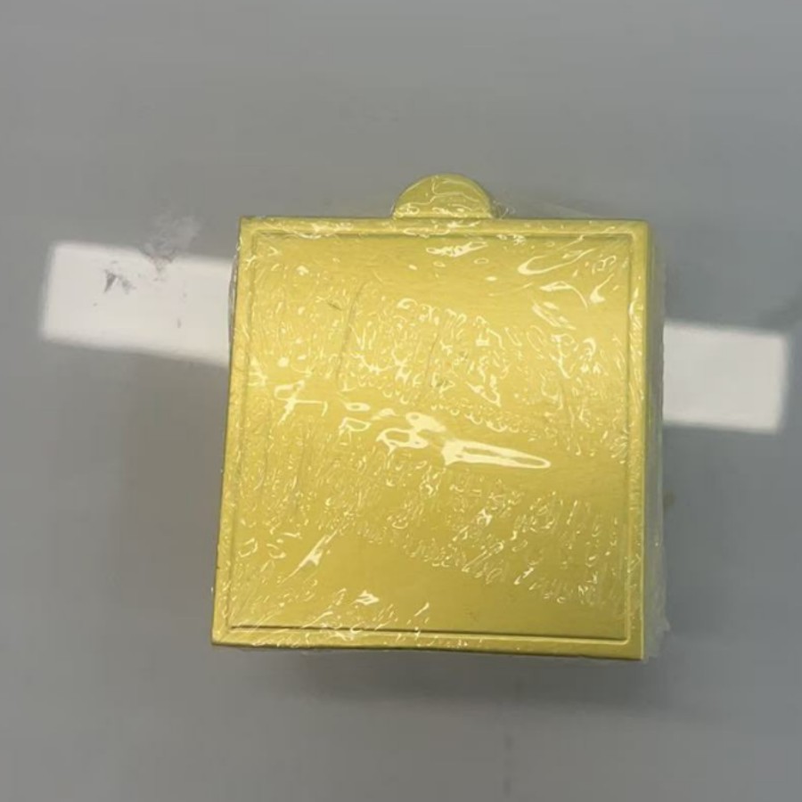 Fabricante al por mayor almohadilla de mousse desechable redonda oro mini pastel de queso pequeño cartón de oro placa de pastel