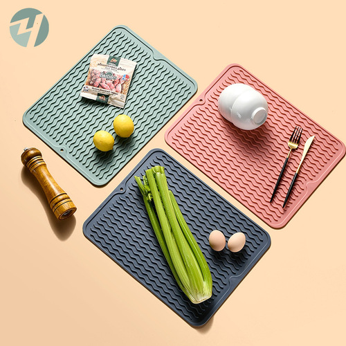 Rubber and plastic TPR insulation mat kitchen tableware insulation anti-slip mat desktop waterproof anti-slip mat dish mat draining mat
