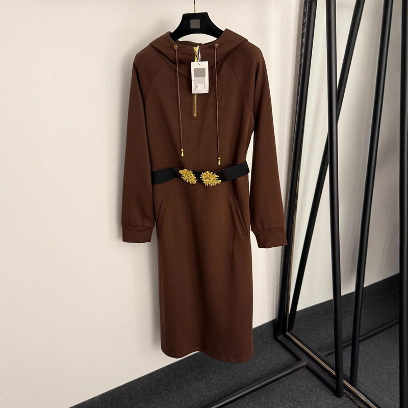 2025 New Shenzhen Nanyou Golden Lips Zipper Long-Sleeved Hooded Sweatshirt Dress with Golden Eye Belt