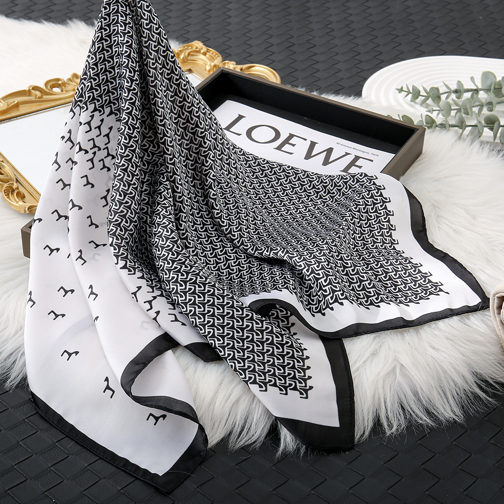 Comercio exterior simple negocio 70CM bufandas de seda primavera y otoño atado pelo atado bolsa de seda imitado pony moda bufandas cuadradas de alta calidad para mujeres